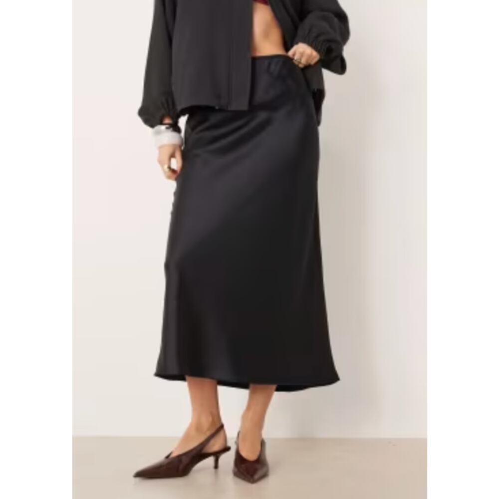NWT Black Satin Midi Mango Minimalist 90's XXS